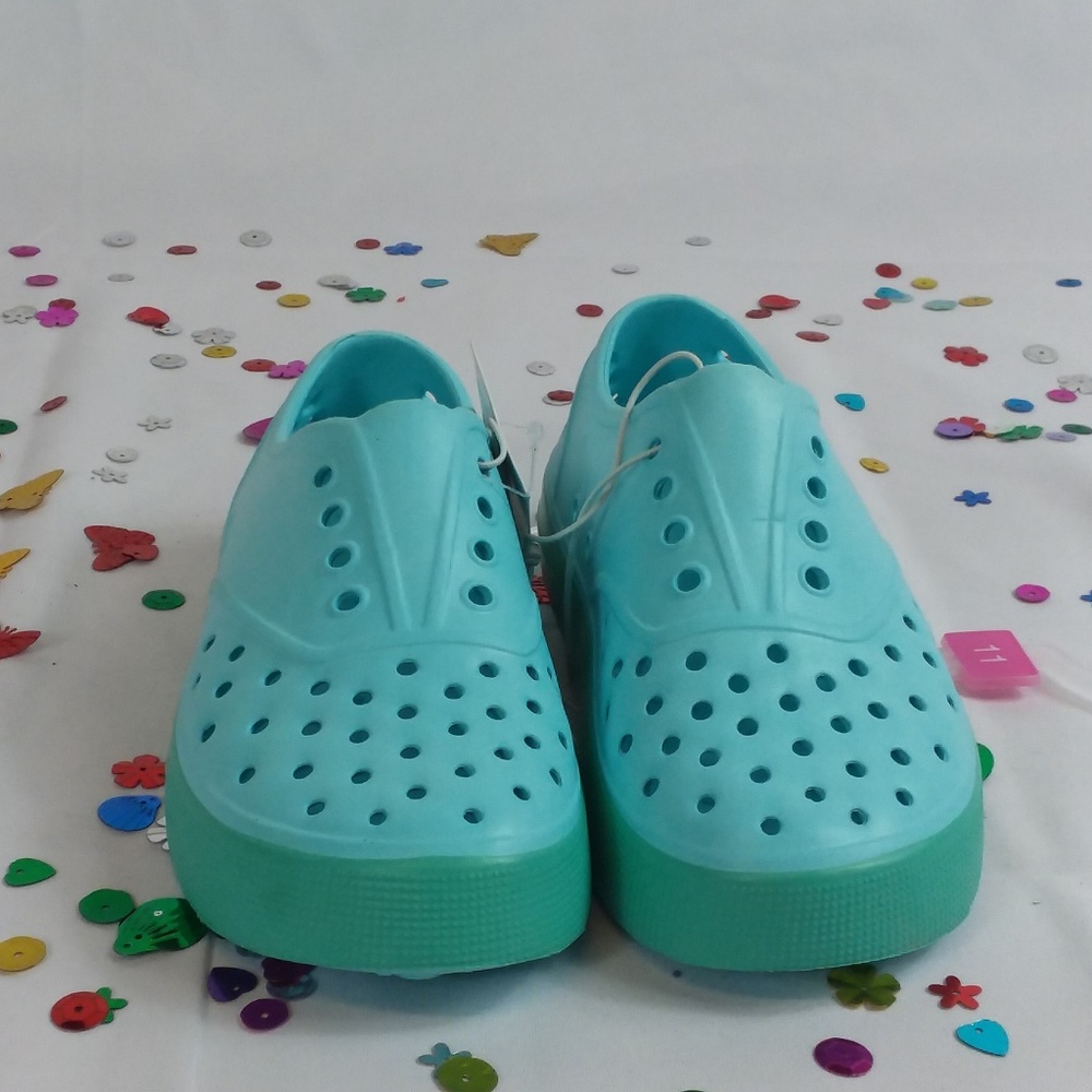 NEW Cat & Jack Jinnah Sneakers Slip On Water Shoes - Picture 3 of 6